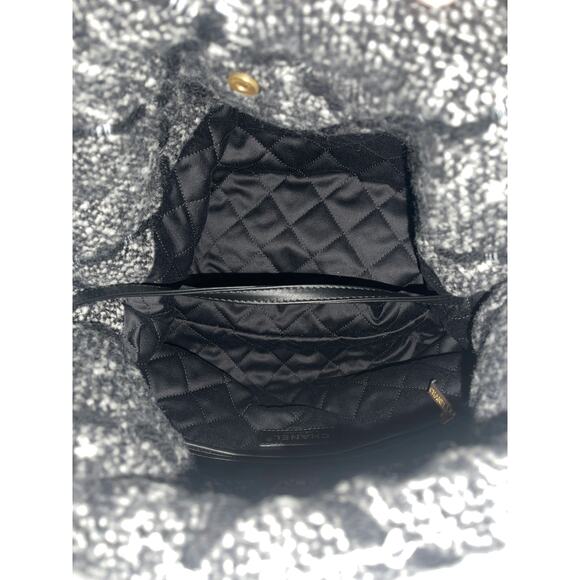 Chanel Black and White Tweed Large Flap Bag with Gold Hardware - Picture 3 of 5